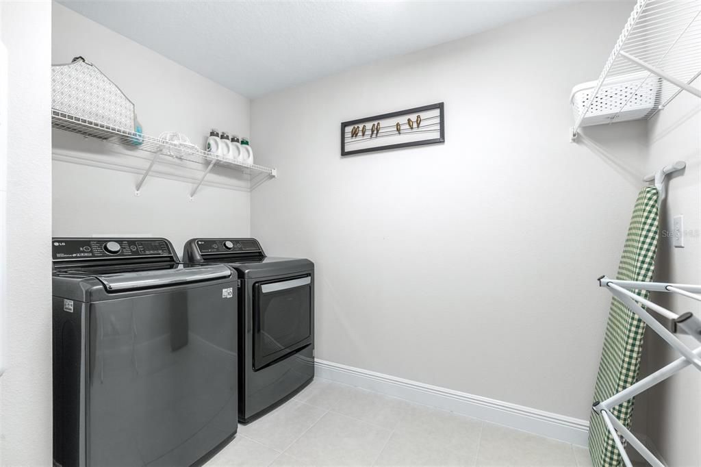 For Sale: $849,900 (5 beds, 4 baths, 3545 Square Feet)