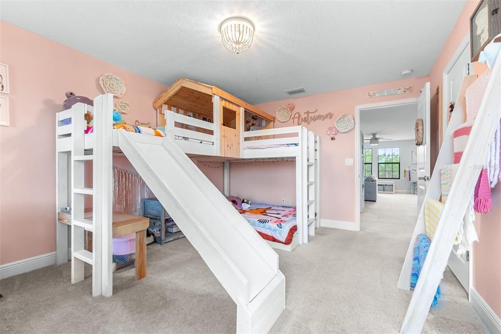 For Sale: $849,900 (5 beds, 4 baths, 3545 Square Feet)