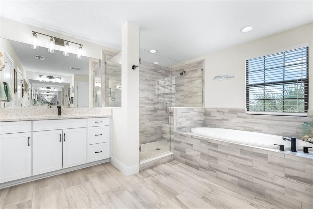 For Sale: $849,900 (5 beds, 4 baths, 3545 Square Feet)