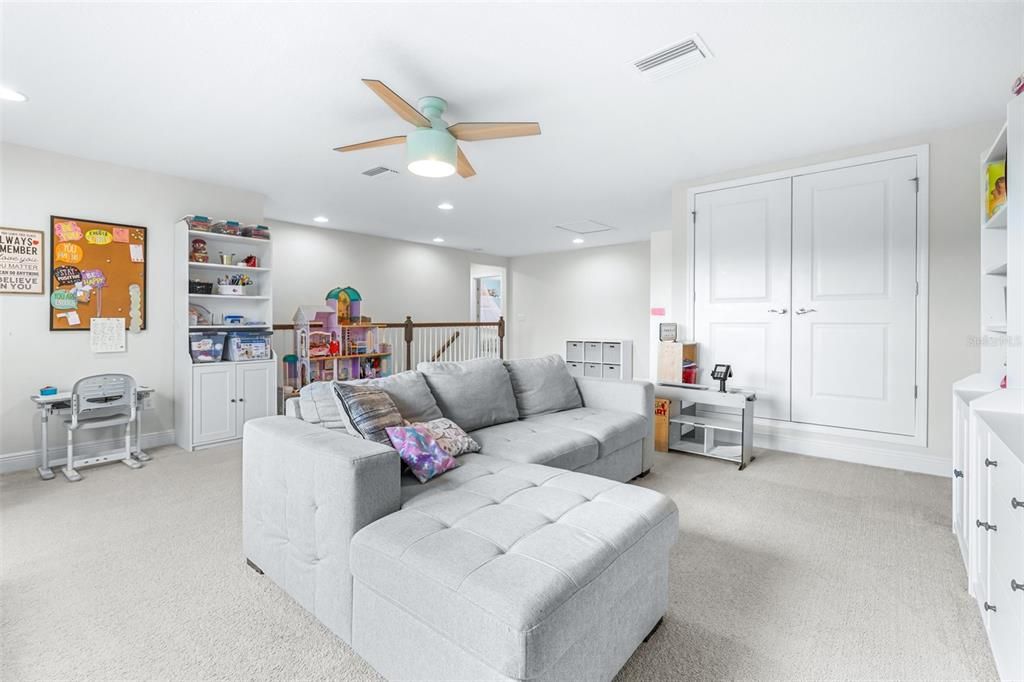 For Sale: $849,900 (5 beds, 4 baths, 3545 Square Feet)