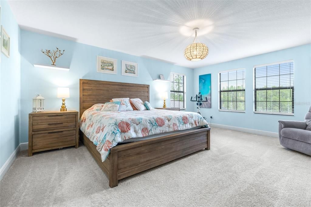 For Sale: $849,900 (5 beds, 4 baths, 3545 Square Feet)