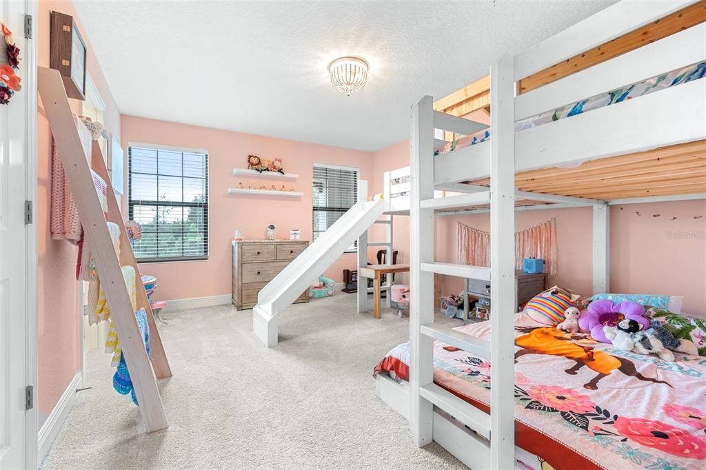 For Sale: $849,900 (5 beds, 4 baths, 3545 Square Feet)