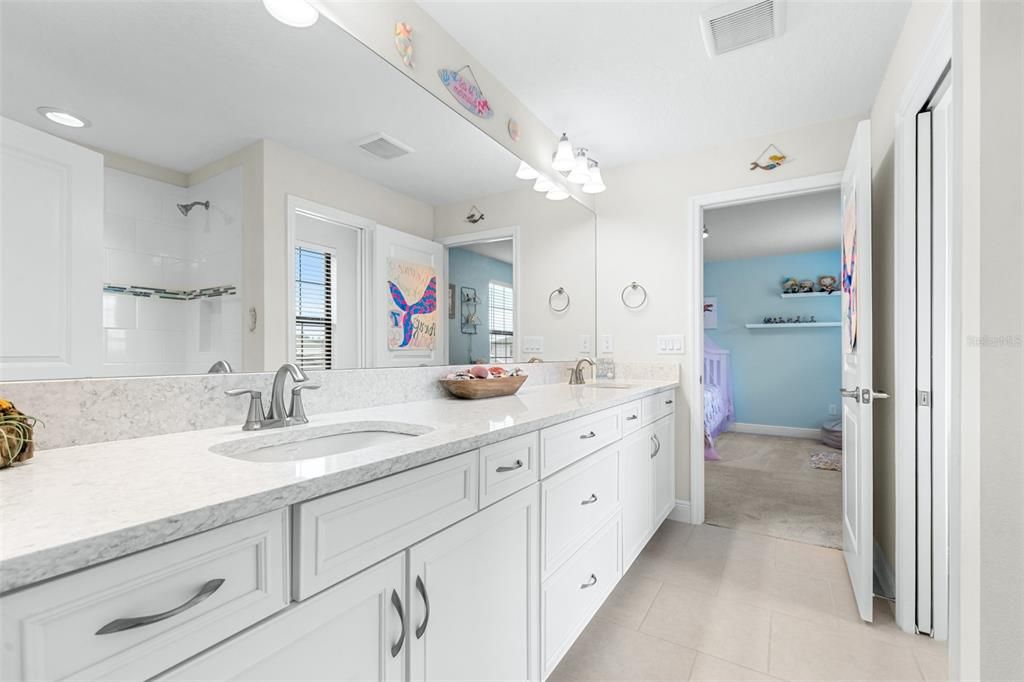 For Sale: $849,900 (5 beds, 4 baths, 3545 Square Feet)