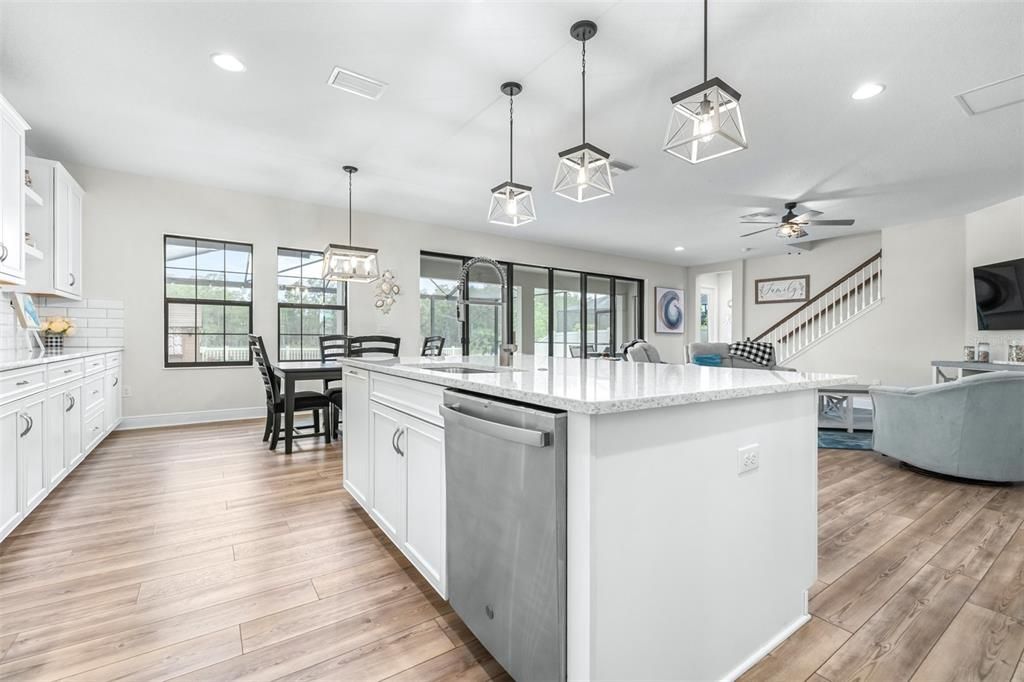 For Sale: $849,900 (5 beds, 4 baths, 3545 Square Feet)