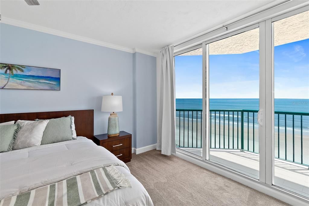 Active With Contract: $625,000 (3 beds, 3 baths, 2072 Square Feet)