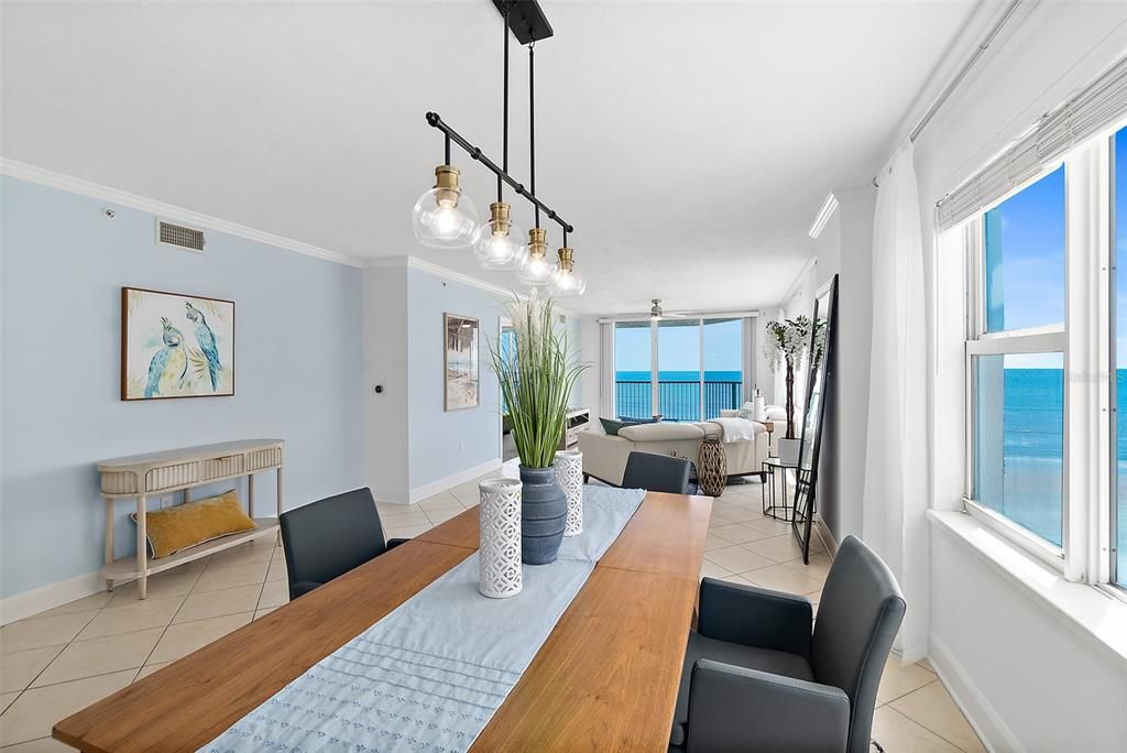 Active With Contract: $625,000 (3 beds, 3 baths, 2072 Square Feet)