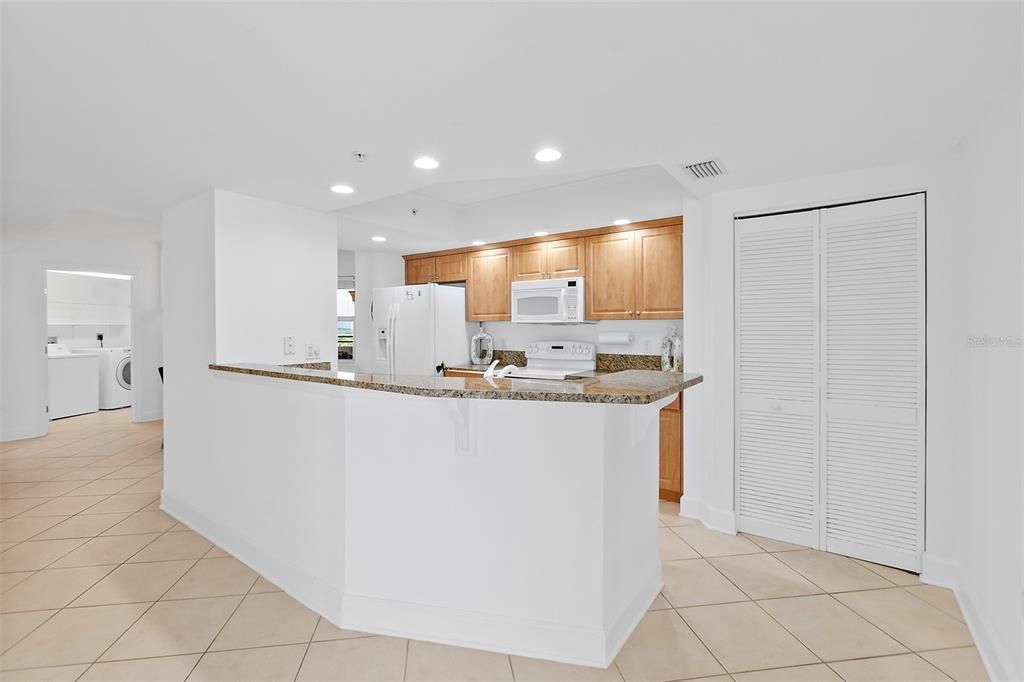 Active With Contract: $625,000 (3 beds, 3 baths, 2072 Square Feet)