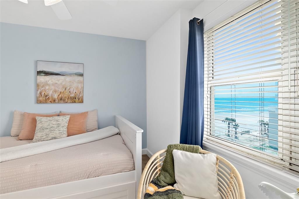 Active With Contract: $625,000 (3 beds, 3 baths, 2072 Square Feet)