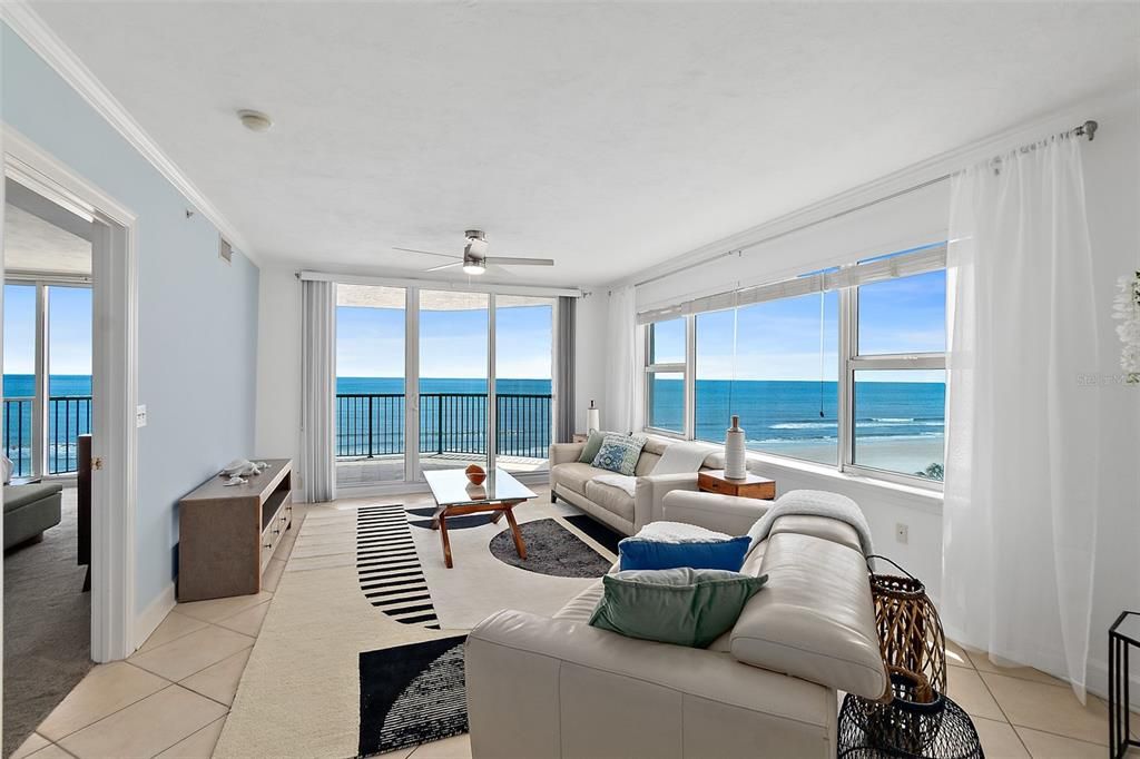 Active With Contract: $625,000 (3 beds, 3 baths, 2072 Square Feet)