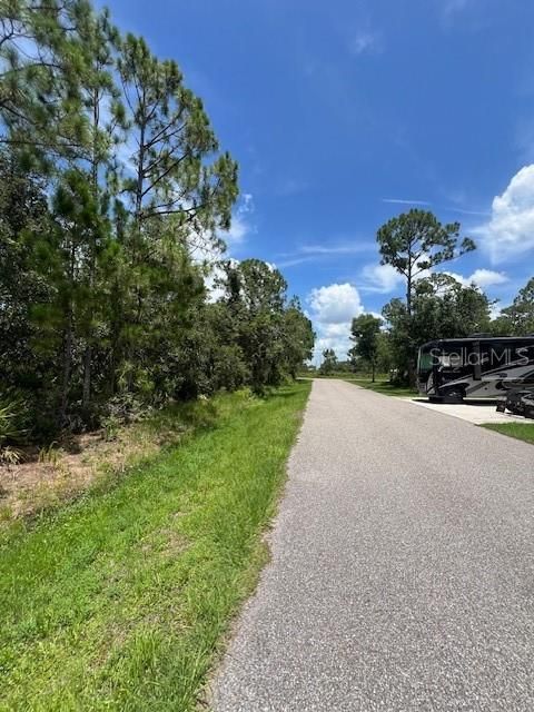 En Venta: $19,999 (0.23 acres)