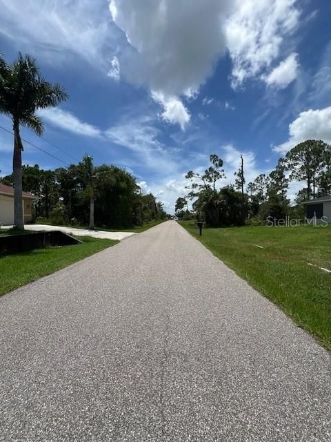 En Venta: $19,999 (0.23 acres)