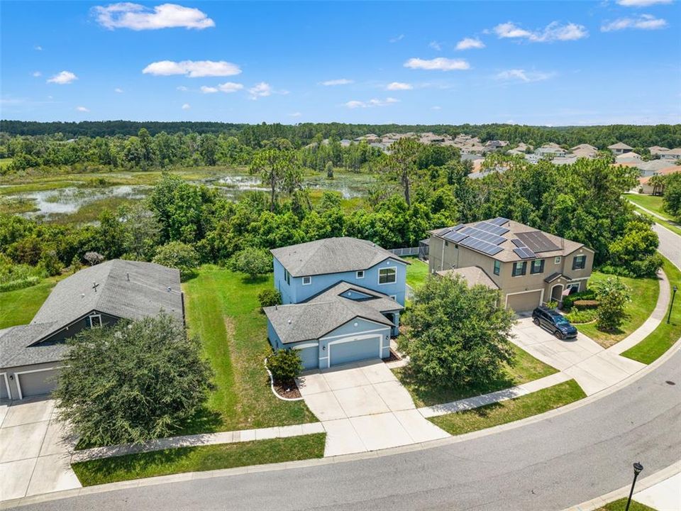 Activo con contrato: $434,000 (4 camas, 3 baños, 2552 Pies cuadrados)