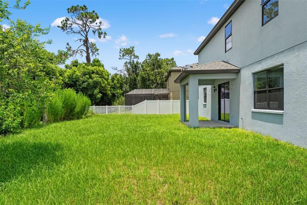 Activo con contrato: $434,000 (4 camas, 3 baños, 2552 Pies cuadrados)