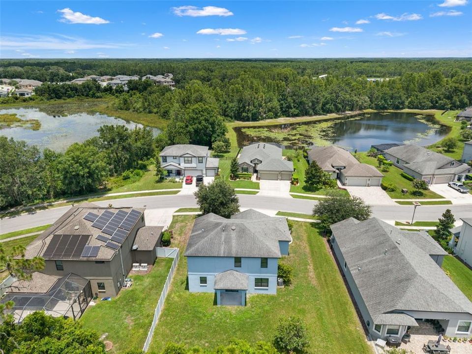 Activo con contrato: $434,000 (4 camas, 3 baños, 2552 Pies cuadrados)