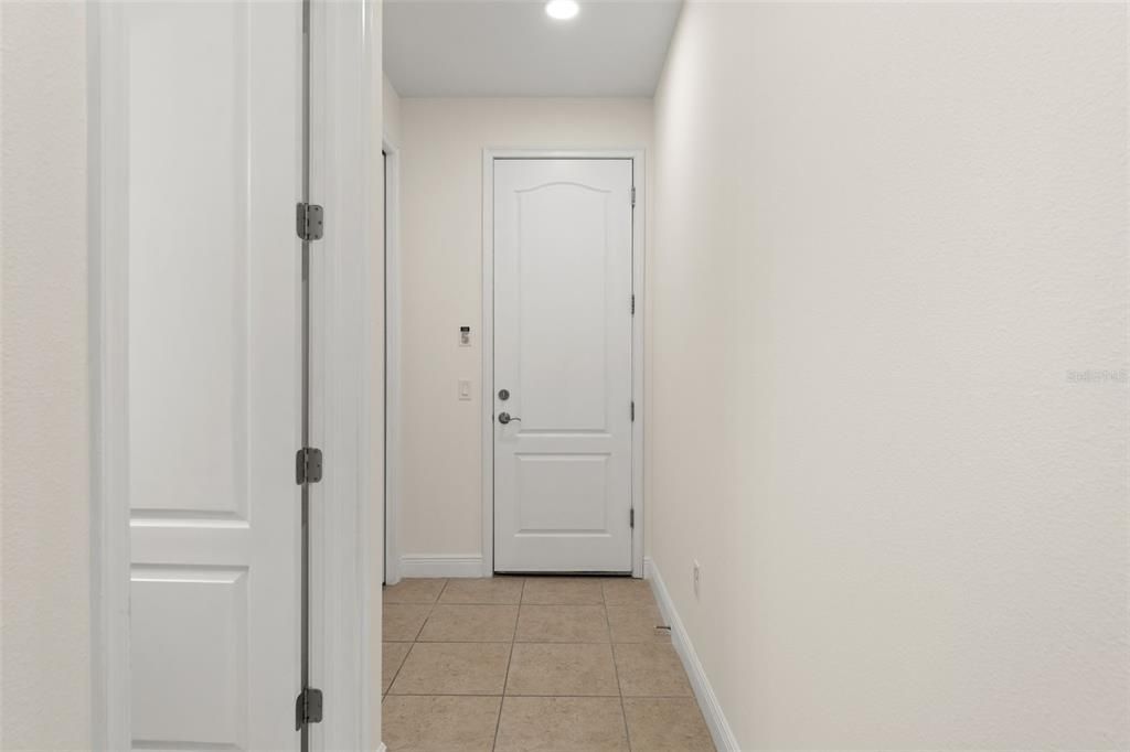 Activo con contrato: $434,000 (4 camas, 3 baños, 2552 Pies cuadrados)