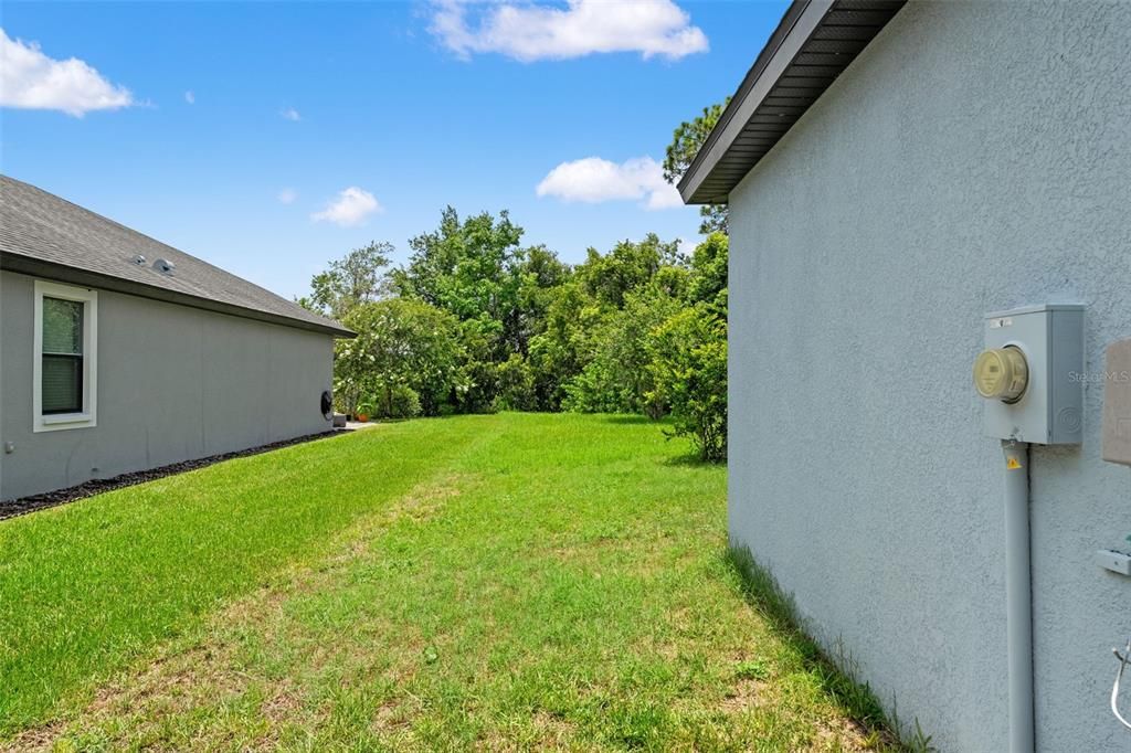 Activo con contrato: $434,000 (4 camas, 3 baños, 2552 Pies cuadrados)