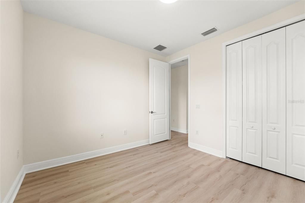 Activo con contrato: $434,000 (4 camas, 3 baños, 2552 Pies cuadrados)