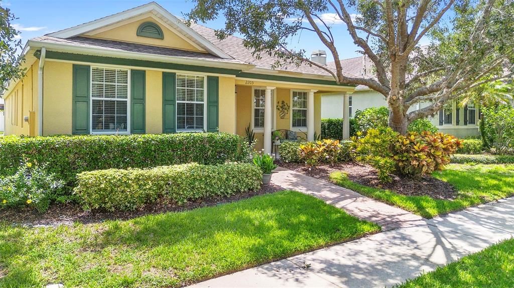 Vendido Recientemente: $449,000 (4 camas, 2 baños, 1981 Pies cuadrados)