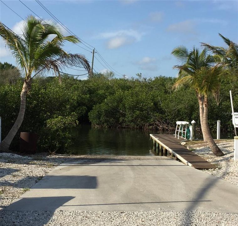 En Venta: $5,500,000 (10.32 acres)