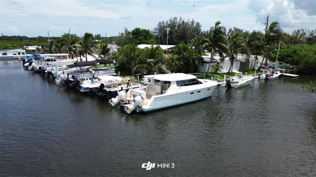 En Venta: $5,500,000 (10.32 acres)