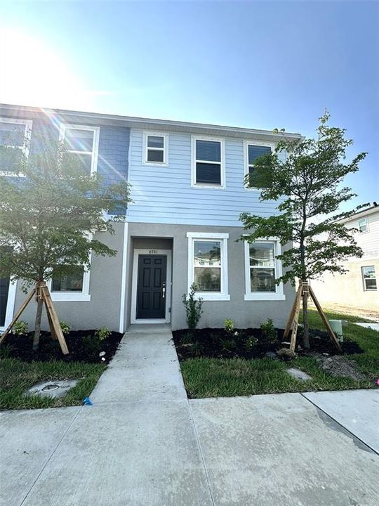 For Rent: $2,195 (2 beds, 2 baths, 1200 Square Feet)