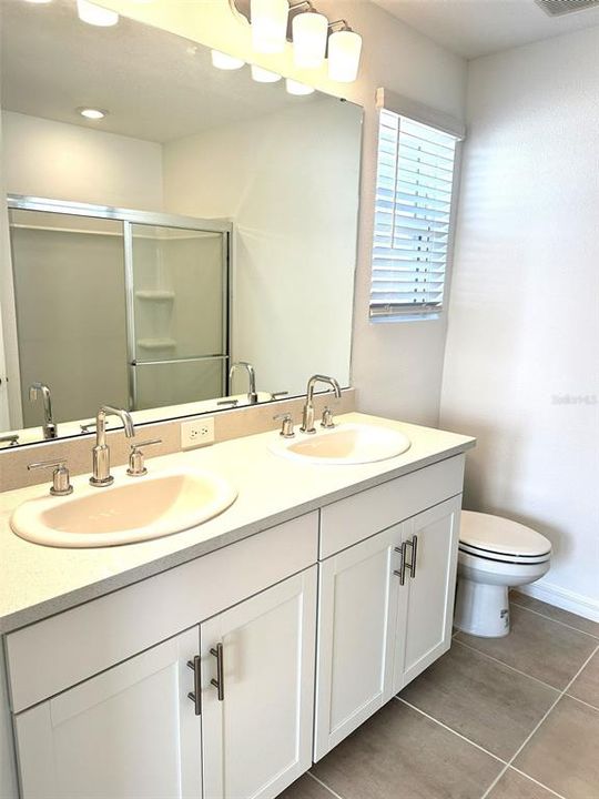 For Rent: $2,195 (2 beds, 2 baths, 1200 Square Feet)