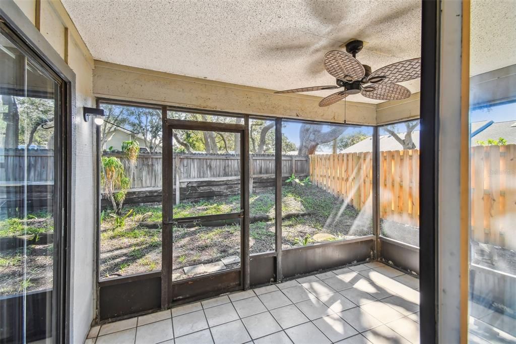 Active With Contract: $179,916 (2 beds, 2 baths, 1070 Square Feet)