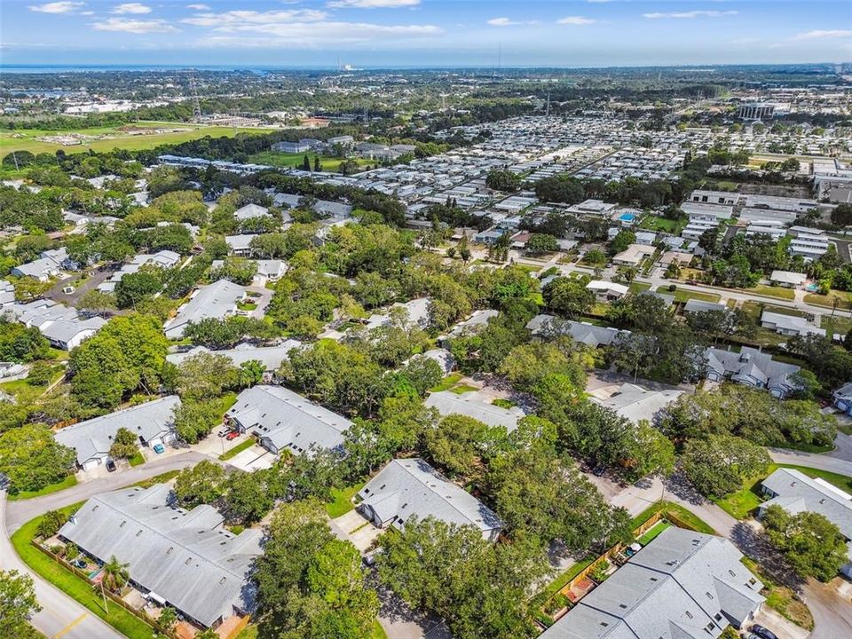 Active With Contract: $179,916 (2 beds, 2 baths, 1070 Square Feet)