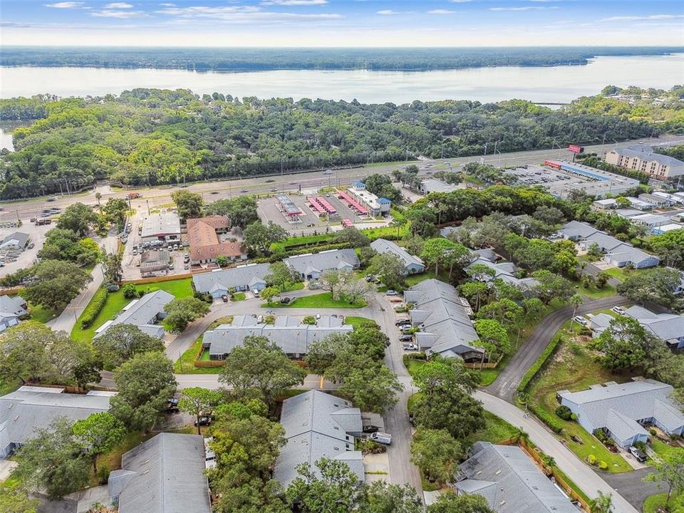 Active With Contract: $179,916 (2 beds, 2 baths, 1070 Square Feet)