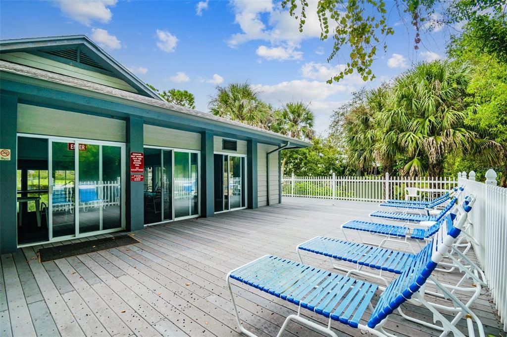 Active With Contract: $179,916 (2 beds, 2 baths, 1070 Square Feet)