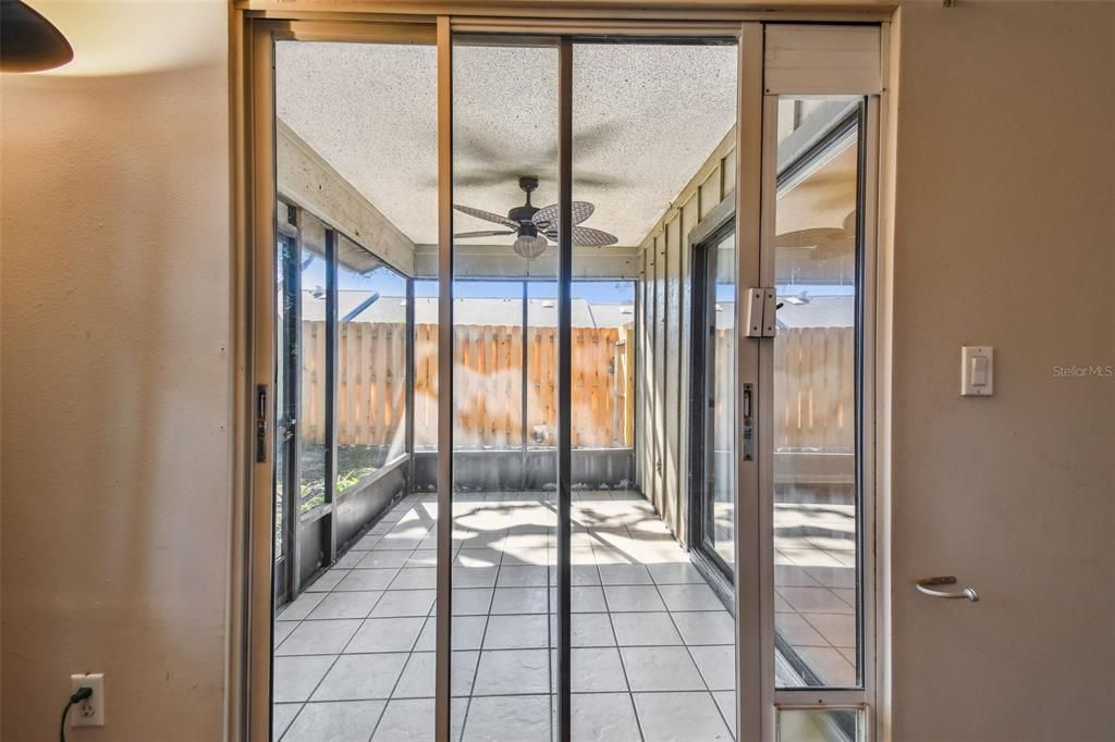 Active With Contract: $179,916 (2 beds, 2 baths, 1070 Square Feet)