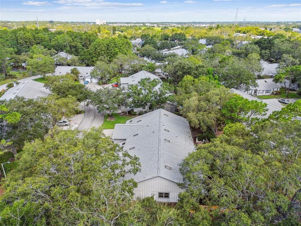 Active With Contract: $179,916 (2 beds, 2 baths, 1070 Square Feet)