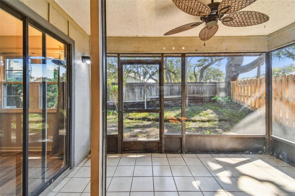 Active With Contract: $179,916 (2 beds, 2 baths, 1070 Square Feet)