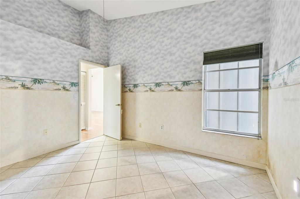 Active With Contract: $179,916 (2 beds, 2 baths, 1070 Square Feet)