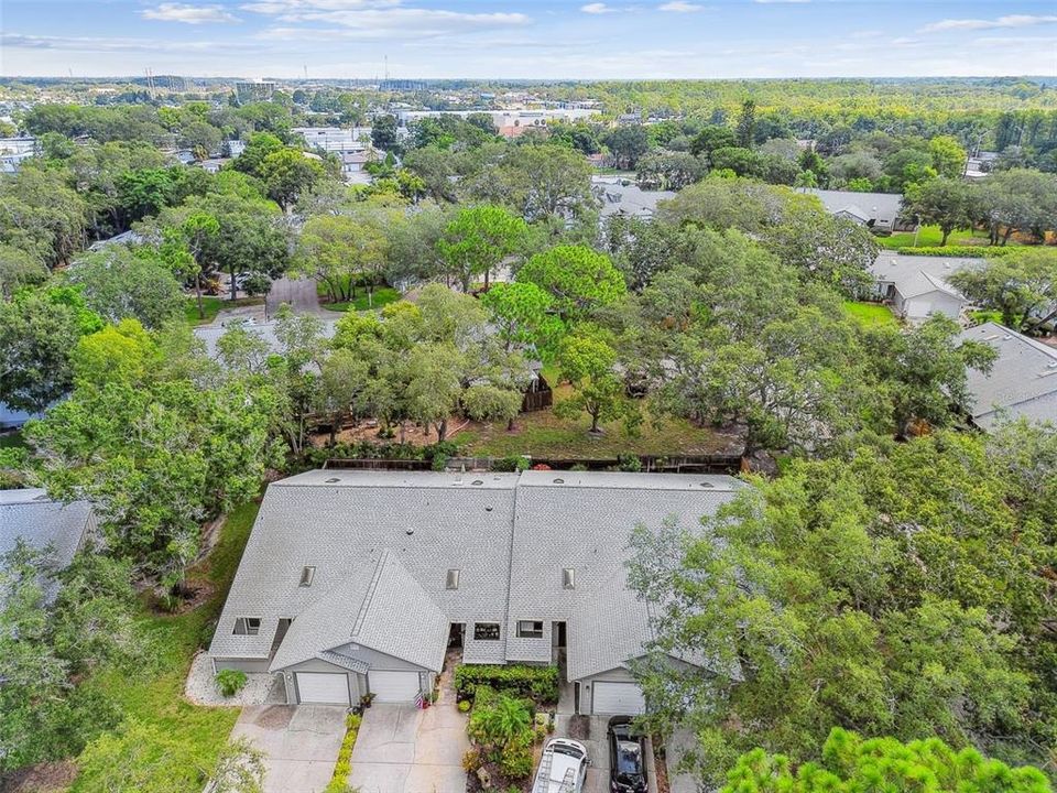 Active With Contract: $179,916 (2 beds, 2 baths, 1070 Square Feet)