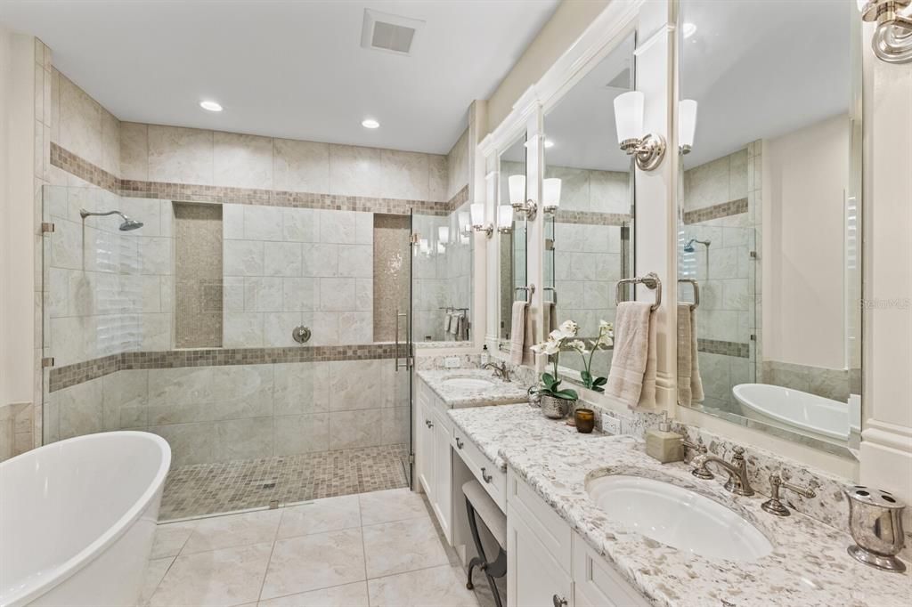 На продажу: $2,195,000 (3 спален, 3 ванн, 3244 Квадратных фут)