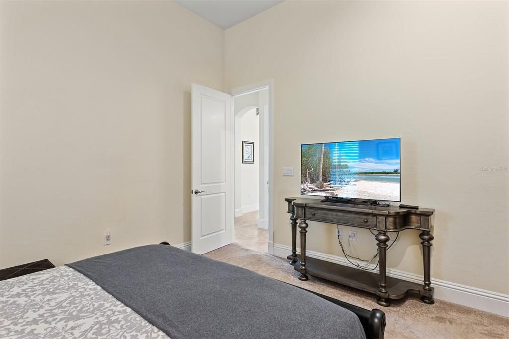 На продажу: $2,195,000 (3 спален, 3 ванн, 3244 Квадратных фут)