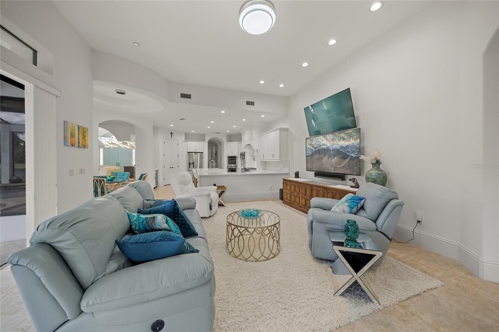 待售: $2,495,000 (4 贝兹, 4 浴室, 5426 平方英尺)