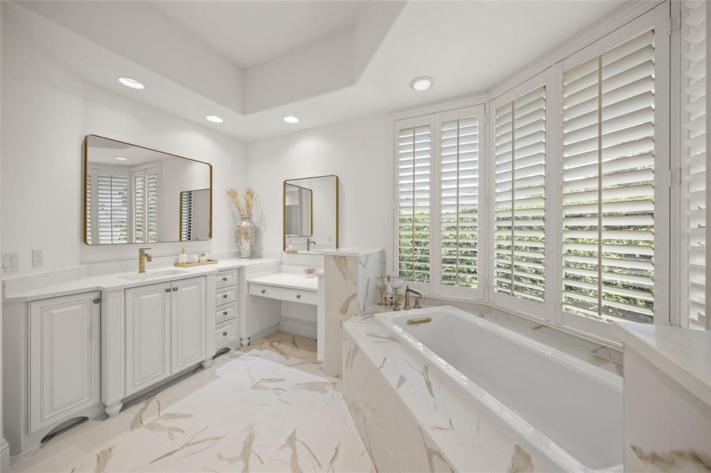 待售: $2,495,000 (4 贝兹, 4 浴室, 5426 平方英尺)