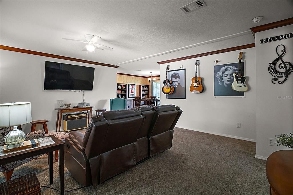 待售: $235,900 (3 贝兹, 2 浴室, 1248 平方英尺)