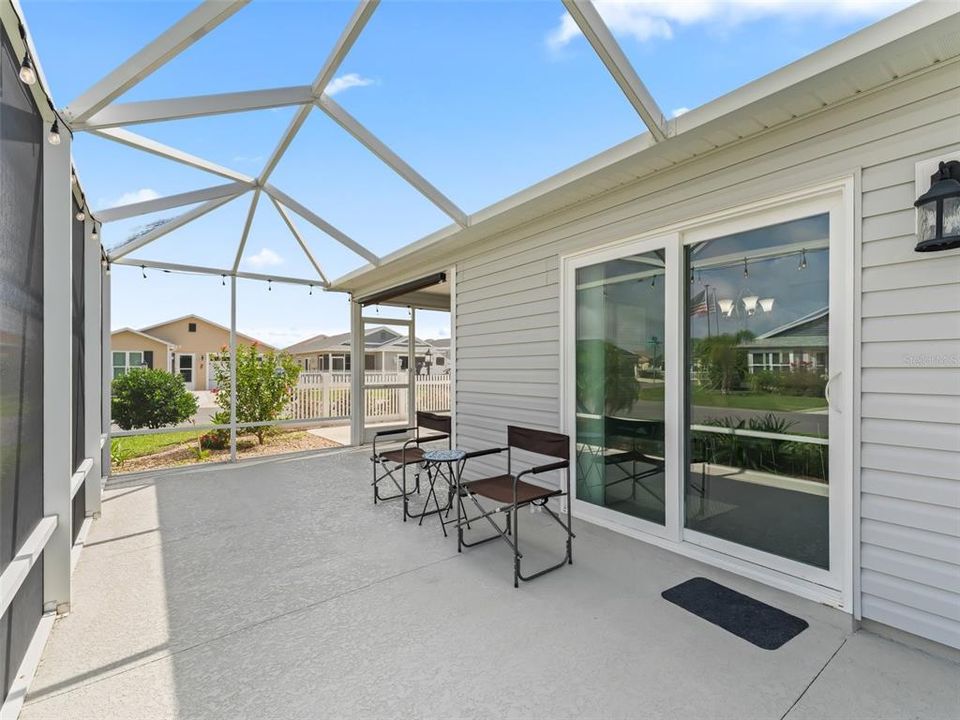 For Rent: $2,250 (2 beds, 2 baths, 1184 Square Feet)