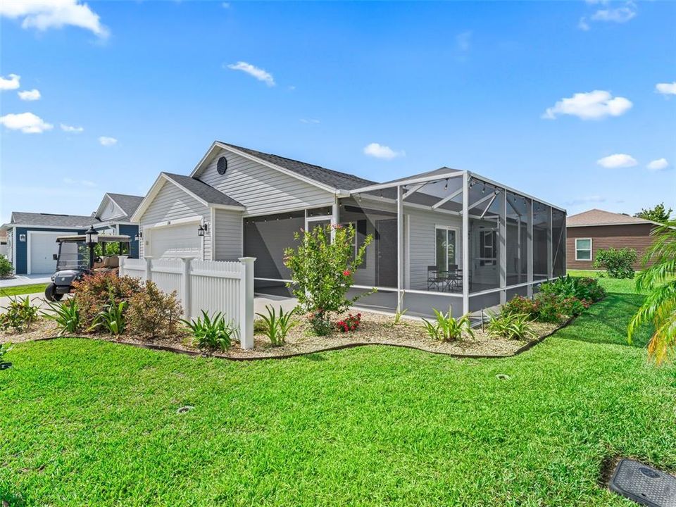 For Rent: $2,250 (2 beds, 2 baths, 1184 Square Feet)