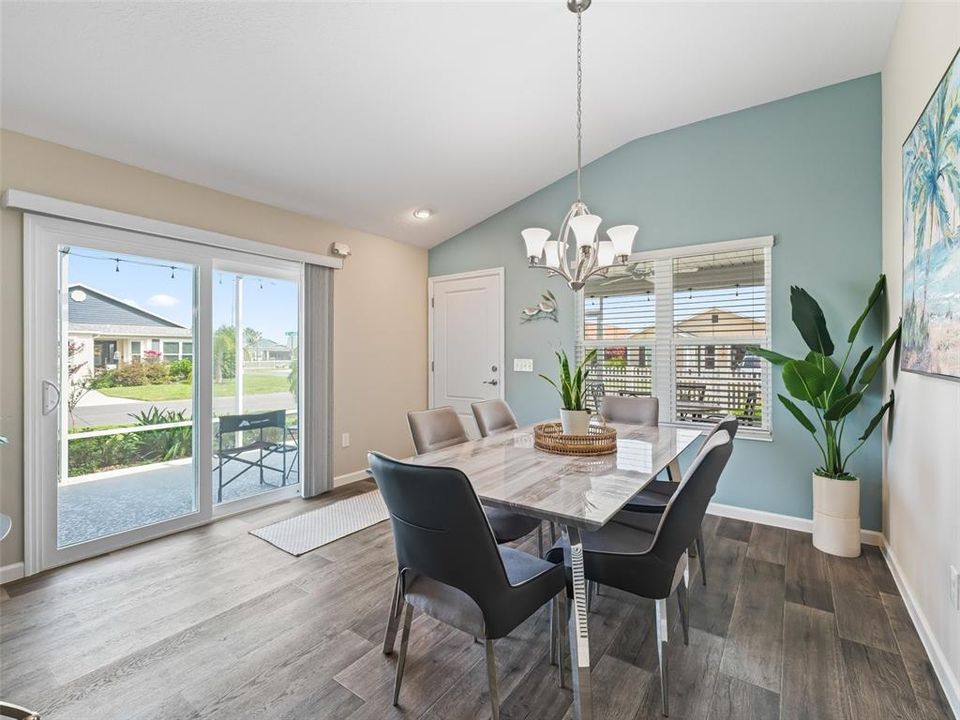 For Rent: $2,250 (2 beds, 2 baths, 1184 Square Feet)