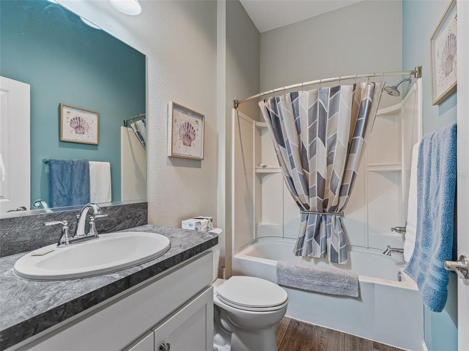 For Rent: $2,250 (2 beds, 2 baths, 1184 Square Feet)