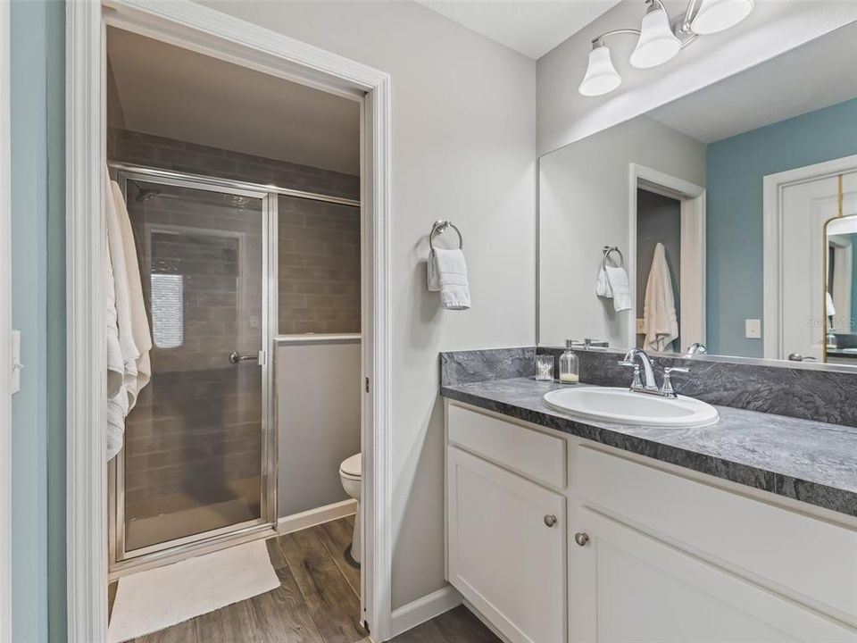 For Rent: $2,250 (2 beds, 2 baths, 1184 Square Feet)