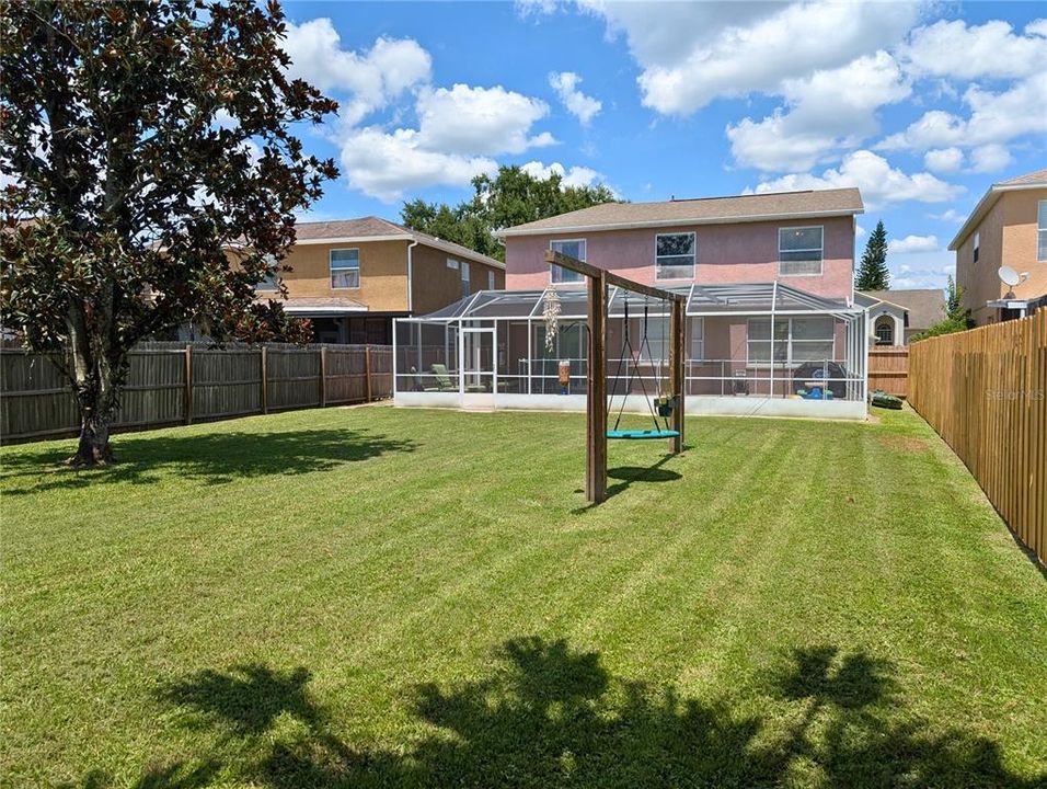 На продажу: $475,000 (4 спален, 2 ванн, 1987 Квадратных фут)