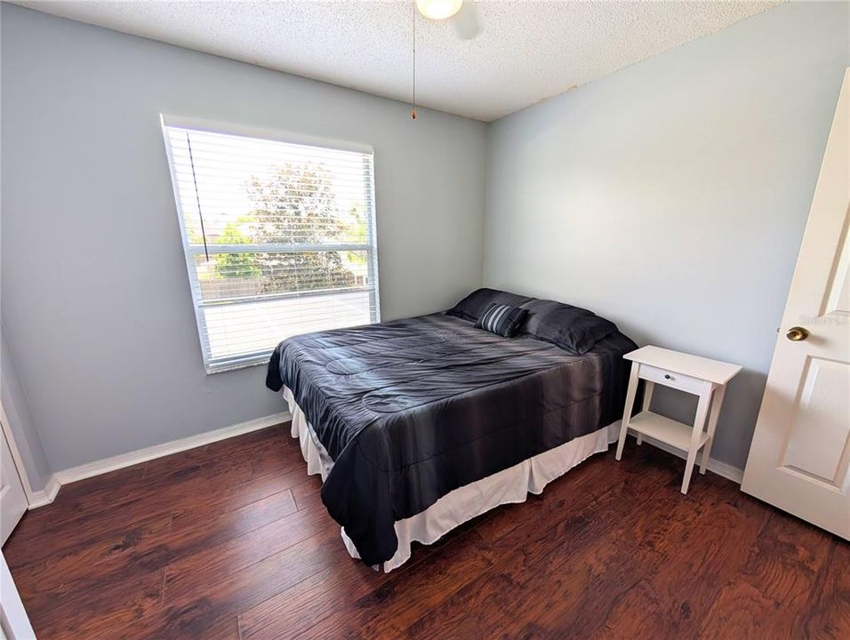 На продажу: $475,000 (4 спален, 2 ванн, 1987 Квадратных фут)