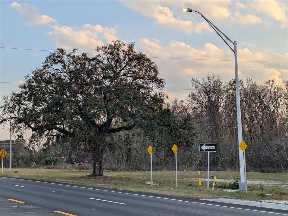 待售: $354,500 (4.01 acres)