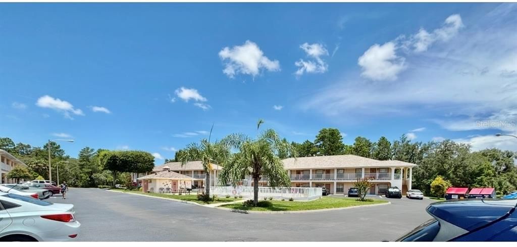 出租: $1,400 (2 贝兹, 2 浴室, 1100 平方英尺)