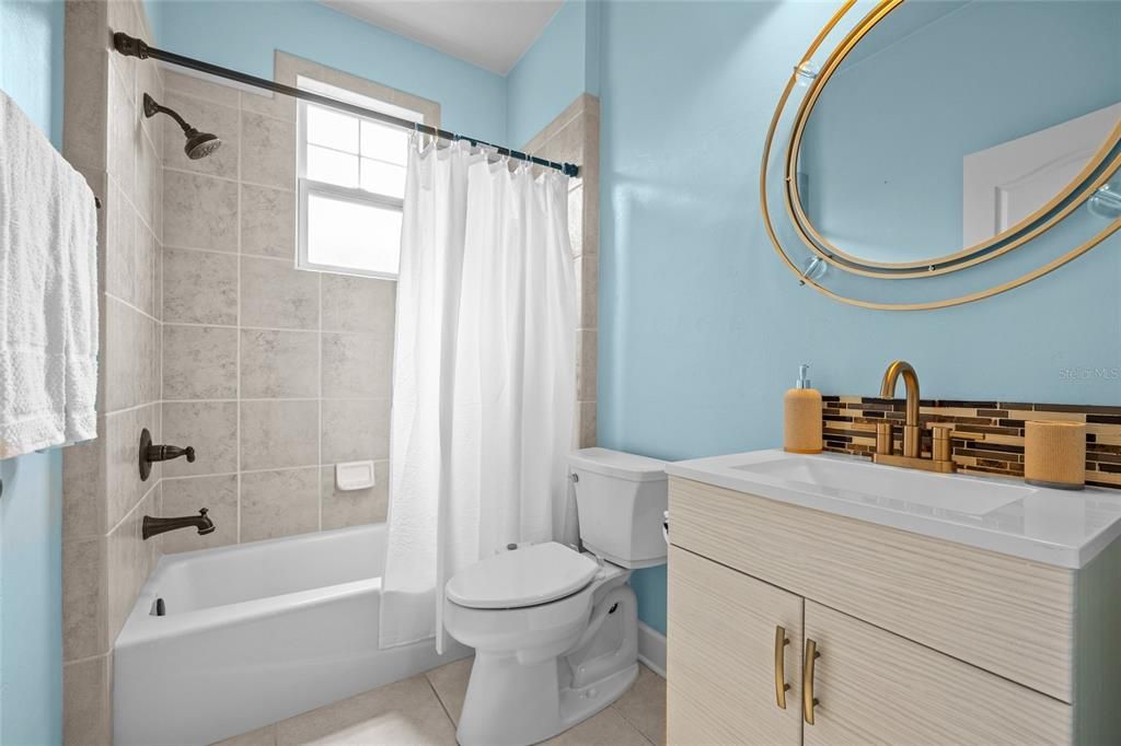 Active With Contract: $699,000 (5 beds, 3 baths, 2995 Square Feet)